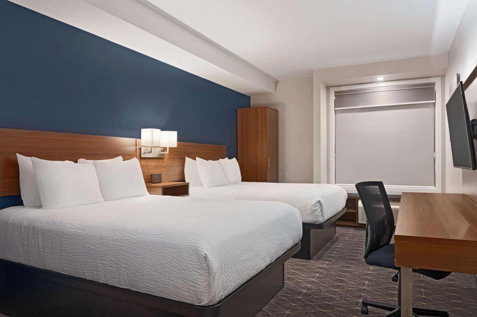 Park Inn By Radisson, Kelowna Eksteriør bilde