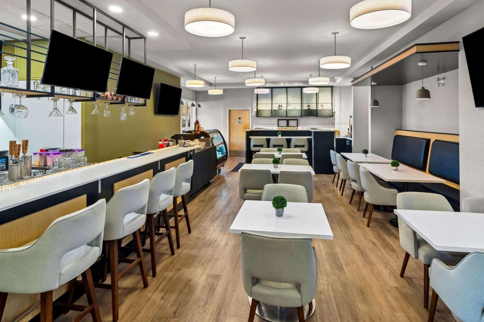 Park Inn By Radisson, Kelowna Eksteriør bilde