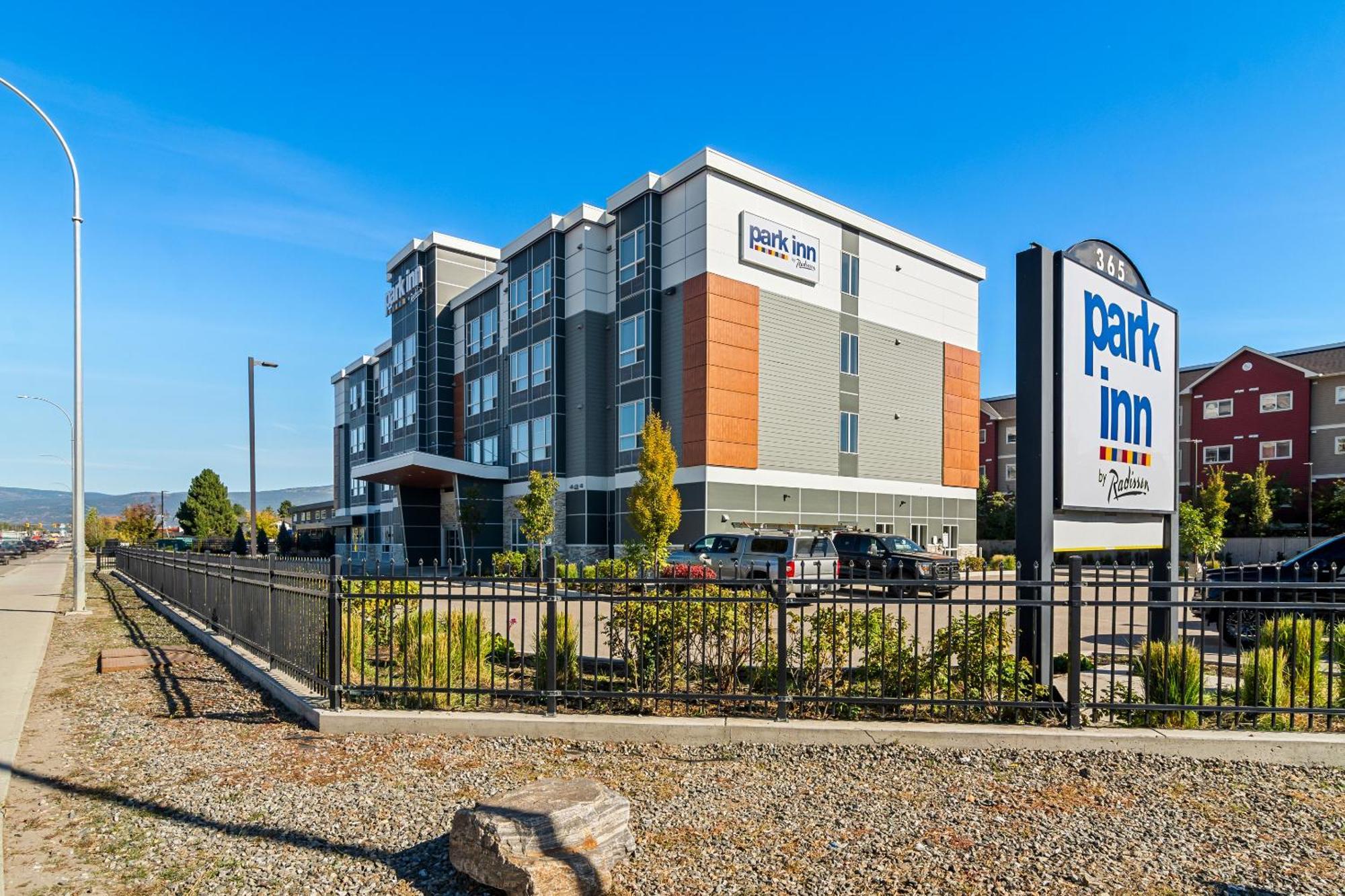 Park Inn By Radisson, Kelowna Eksteriør bilde